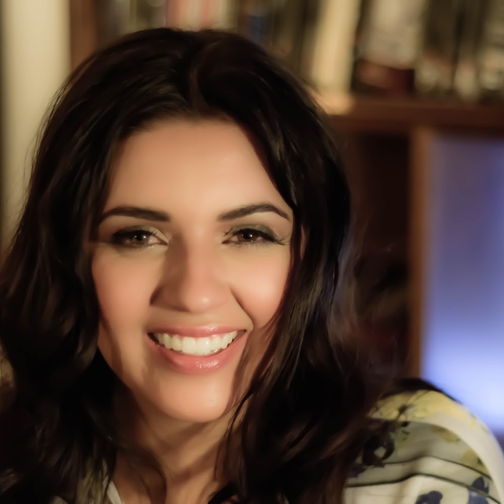 Meet your Posher, Davina